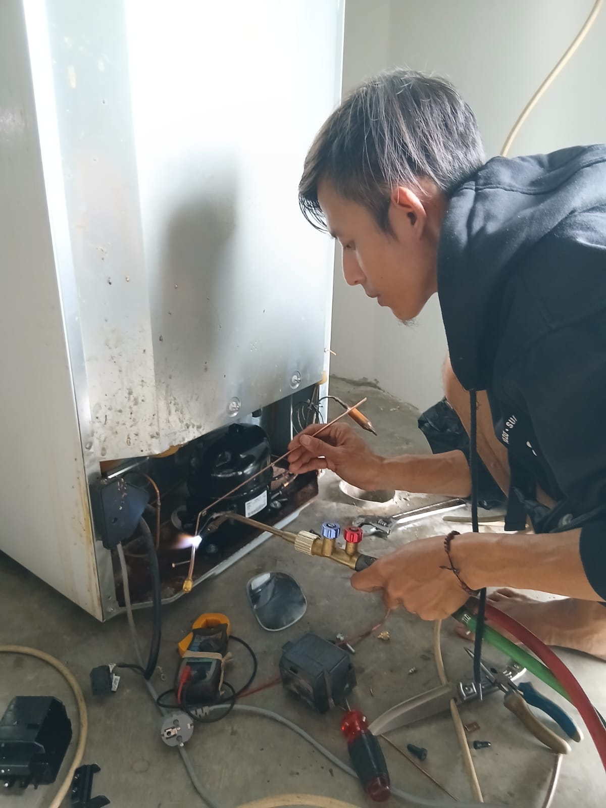 Dokumentasi Las Freon AC 8