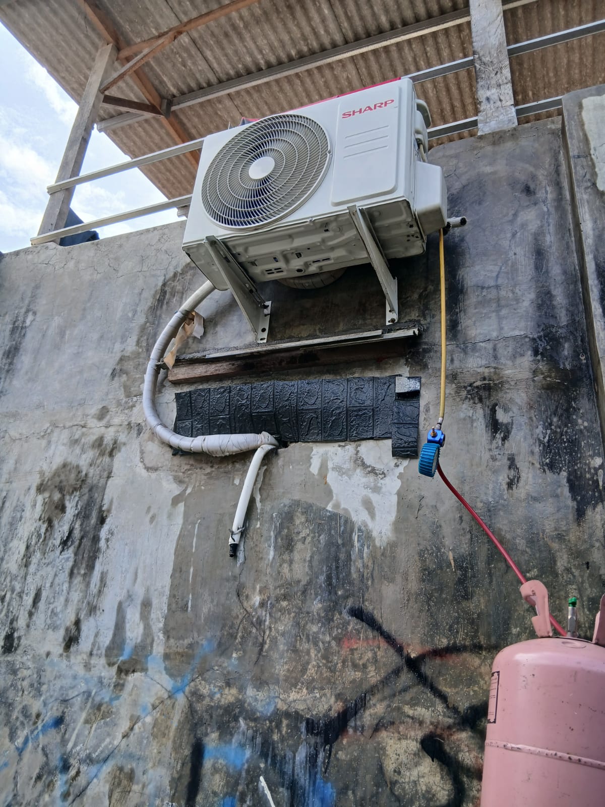 Dokumentasi Pengisian Freon AC 3